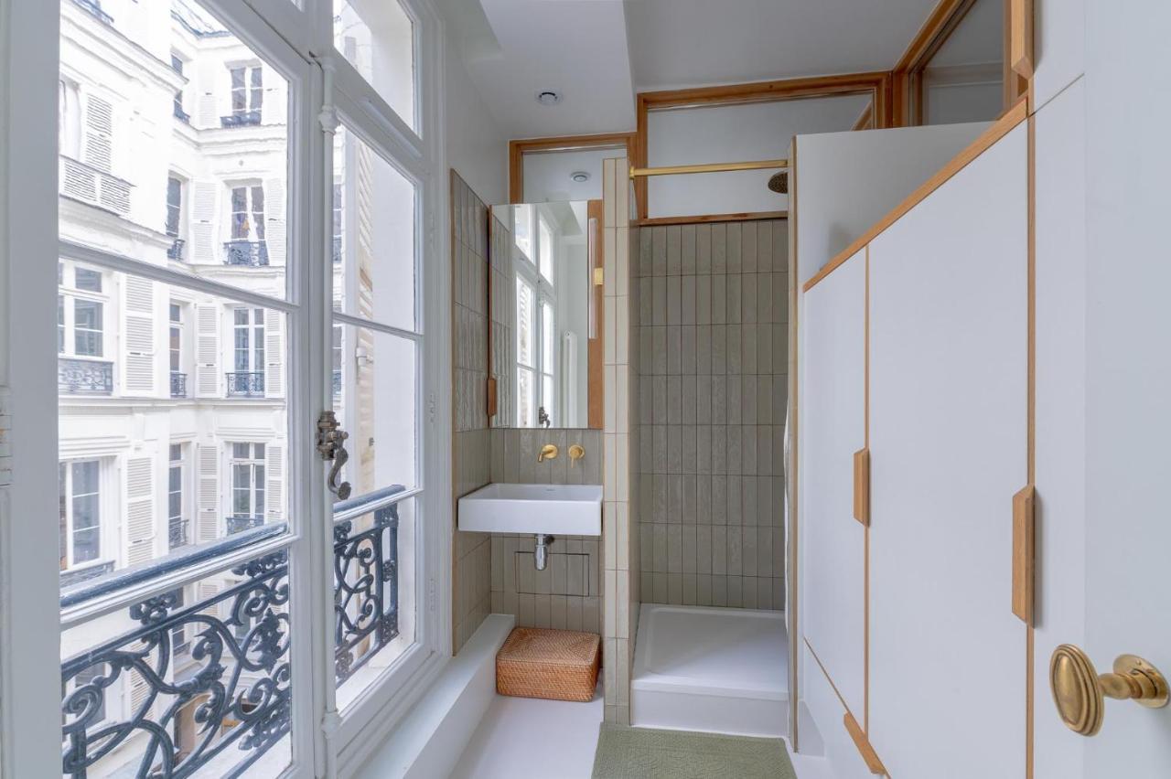 Very Spacious And Stylish At The Opera. Paris