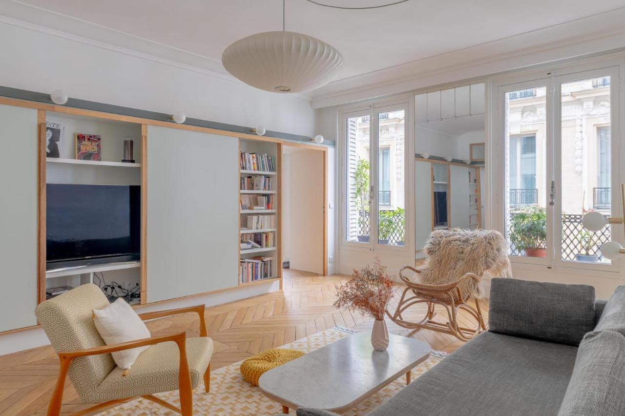 Very Spacious And Stylish At The Opera. Apartment Paris